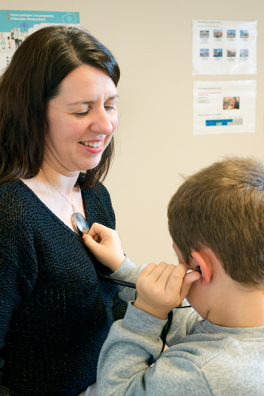 médecins et infirmières SoinSanté